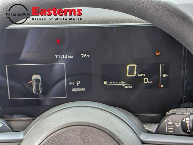 Photo of 2026 Gun Metallic Nissan Kicks