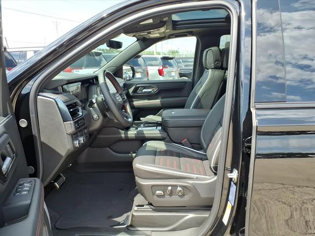 Photo of 2025 Onyx Black GMC Yukon