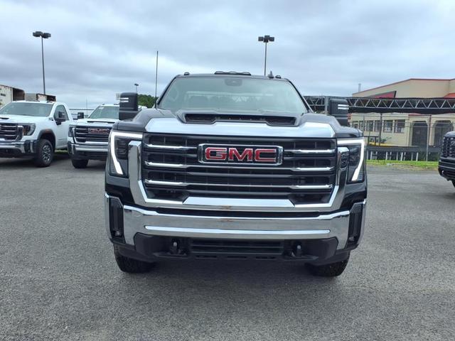 Photo of 2025 Onyx Black GMC Sierra 2500