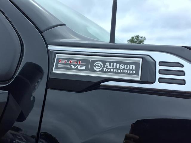 Photo of 2025 Onyx Black GMC Sierra 2500