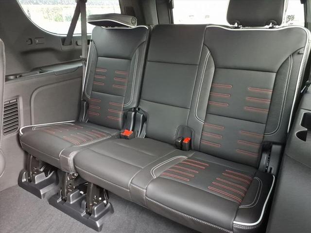 Photo of 2025 Onyx Black GMC Yukon XL