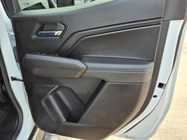Photo of 2024 Summit White GMC Canyon