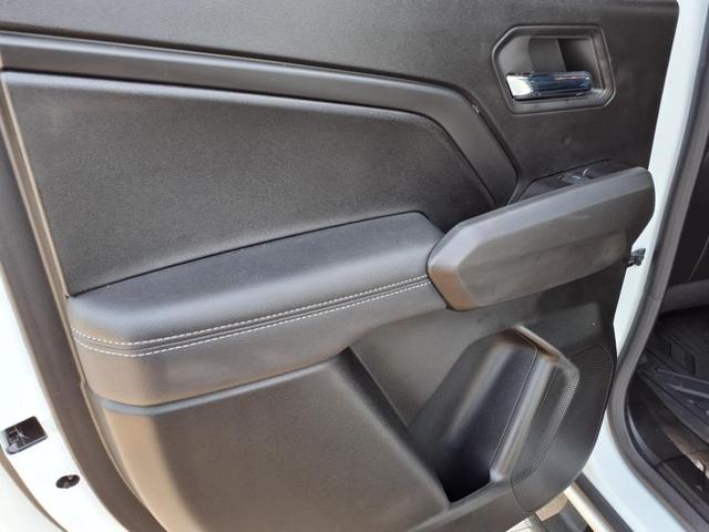 Photo of 2024 Summit White GMC Canyon