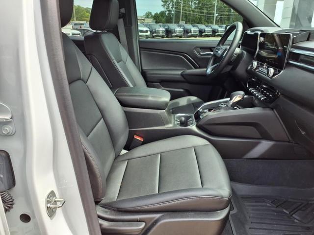 Photo of 2024 Summit White GMC Canyon