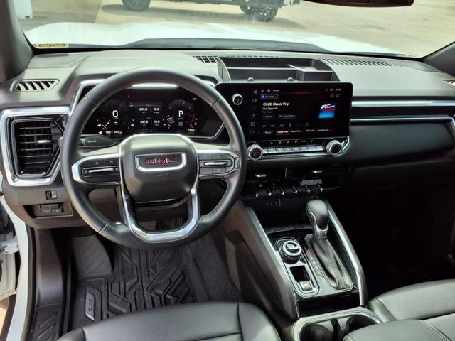 Photo of 2024 Summit White GMC Canyon