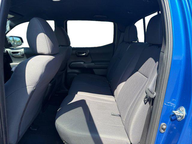Photo of 2018 Blazing Blue Pearl Toyota Tacoma
