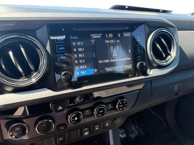 Photo of 2018 Blazing Blue Pearl Toyota Tacoma