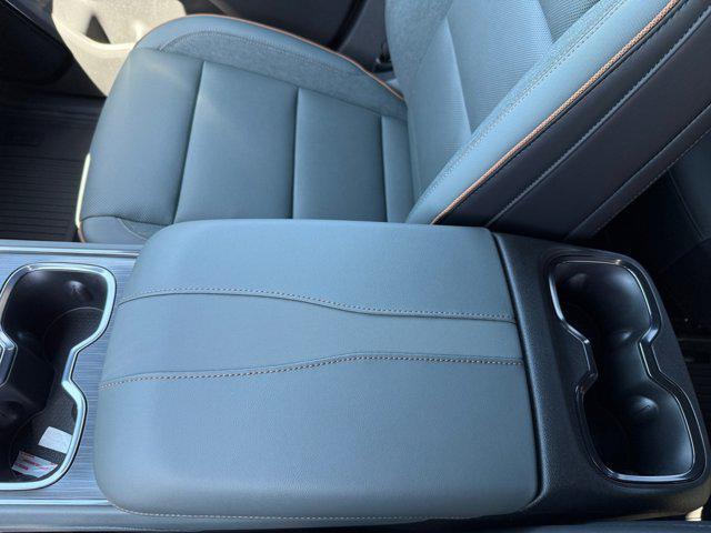 Photo of 2025 Ebony Twilight Metallic GMC Acadia