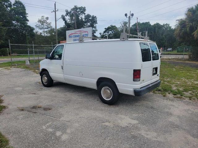 Photo of 2003 White Ford E250