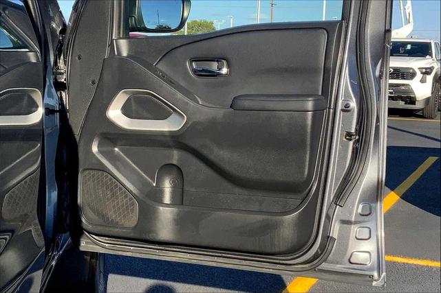 Photo of 2023 Gun Metallic Nissan Frontier