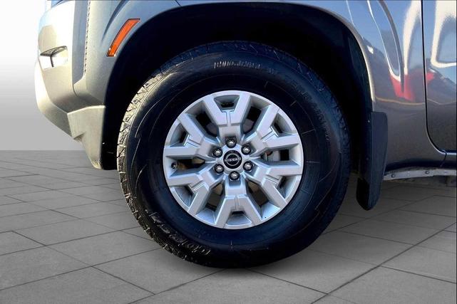 Photo of 2023 Gun Metallic Nissan Frontier