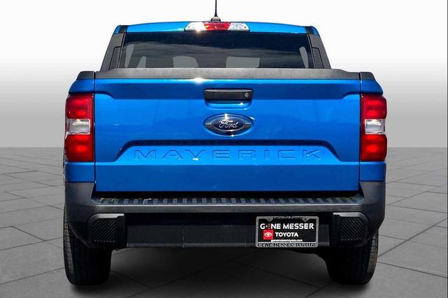 Photo of 2022 Velocity Blue Metallic Ford Maverick