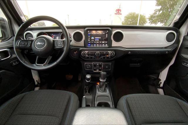 Photo of 2021 Bright White Clearcoat Jeep Wrangler Unlimited