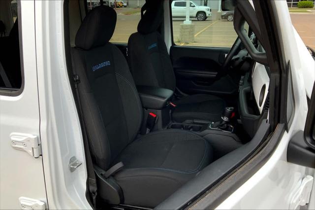 Photo of 2021 Bright White Clearcoat Jeep Wrangler Unlimited