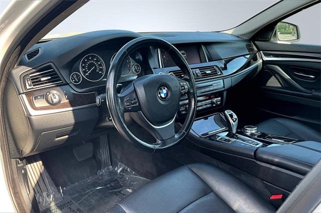 Photo of 2016 Alpine White BMW 535