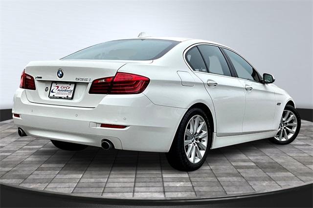 Photo of 2016 Alpine White BMW 535