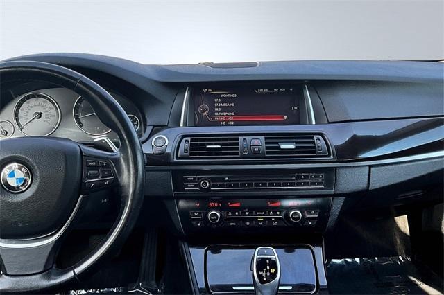 Photo of 2016 Alpine White BMW 535