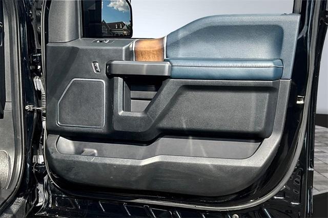 Photo of 2018 Shadow Black Ford F-150