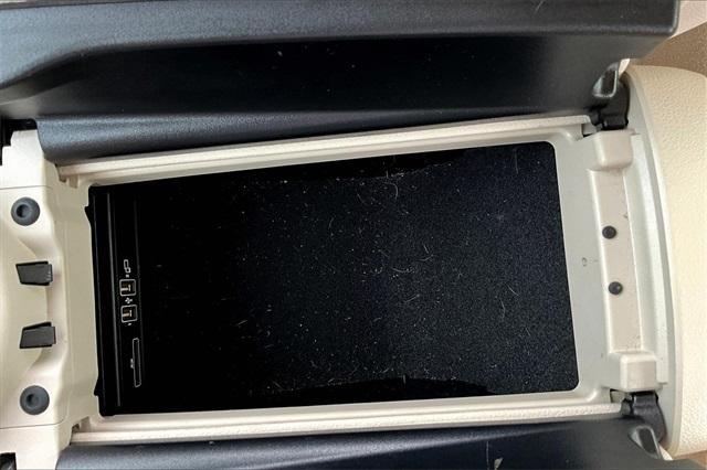Photo of 2019 Blue Mercedes-Benz E-Class
