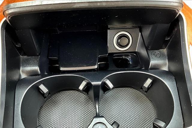 Photo of 2019 Blue Mercedes-Benz E-Class