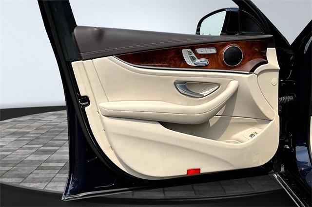Photo of 2019 Blue Mercedes-Benz E-Class