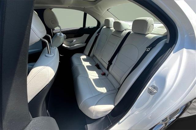 Photo of 2015 White Mercedes-Benz C-Class