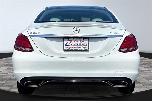 Photo of 2015 White Mercedes-Benz C-Class
