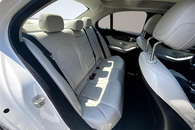 Photo of 2015 White Mercedes-Benz C-Class