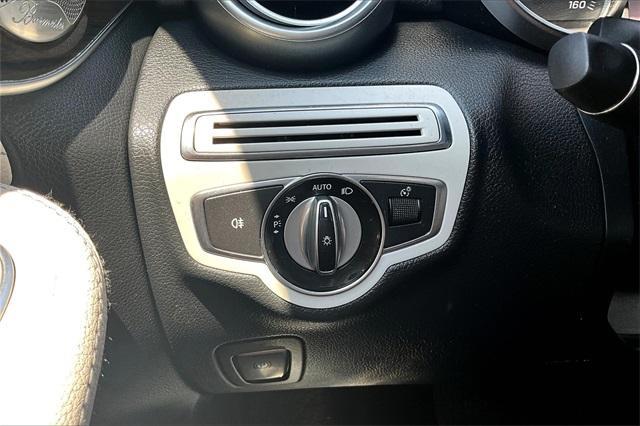 Photo of 2015 White Mercedes-Benz C-Class