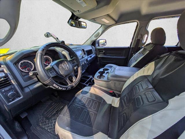 Photo of 2018 Bright Silver Metallic Clearcoat RAM 1500