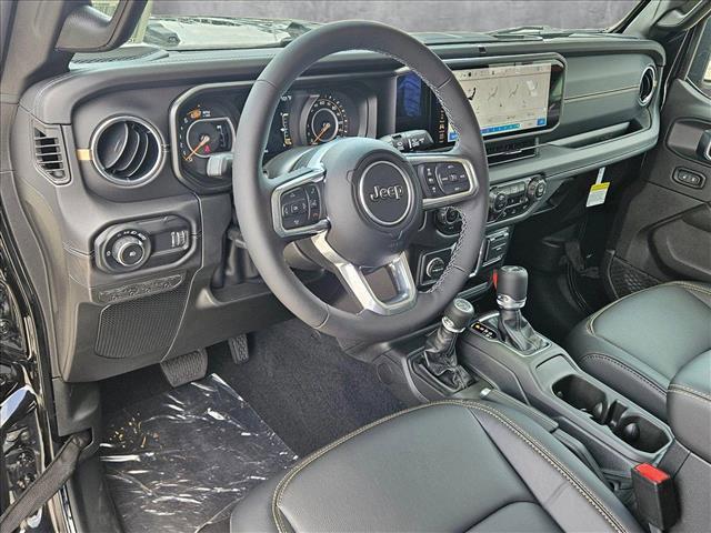 Photo of 2025 Black Clearcoat Jeep Wrangler
