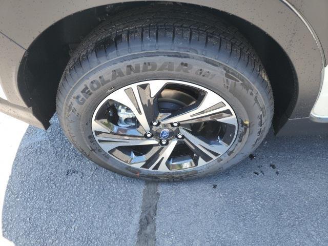 Photo of 2025 Crystal White Pearl Subaru Crosstrek