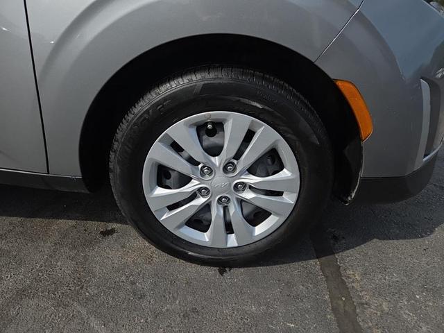 Photo of 2023 Steel Gray Kia Soul