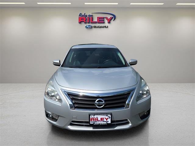 Photo of 2015 Brilliant Silver Nissan Altima