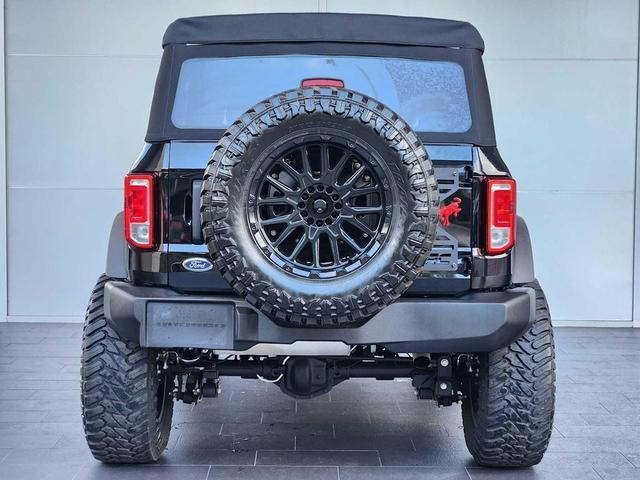 Photo of 2022 Shadow Black Ford Bronco