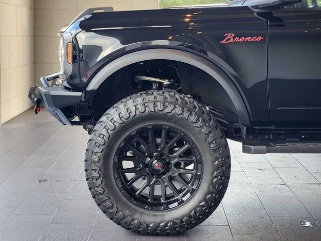 Photo of 2022 Shadow Black Ford Bronco