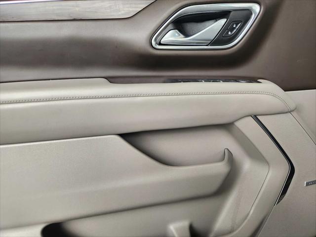 Photo of 2023 Summit White Chevrolet Tahoe