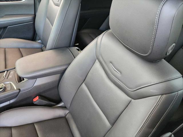 Photo of 2025 Argent Silver Metallic Cadillac XT6