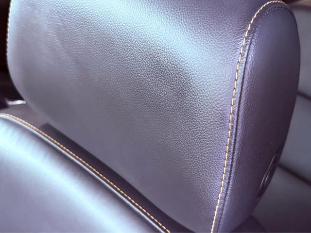 Photo of 2021 Mosaic Black Metallic Chevrolet Traverse