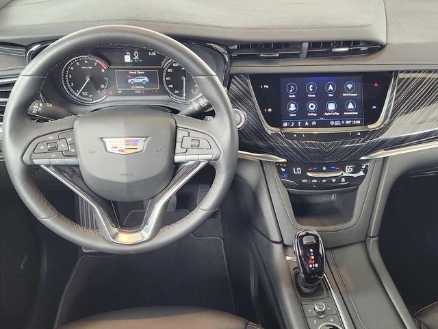 Photo of 2025 Stellar Black Metallic Cadillac XT6
