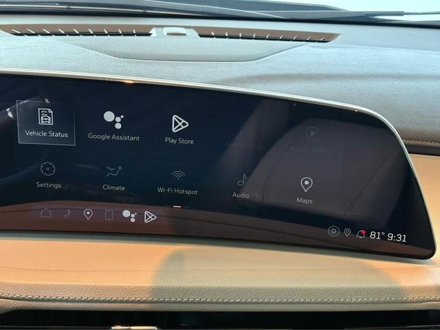 Photo of 2024 Crystal White Tricoat Cadillac XT4