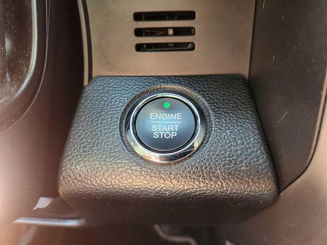 Photo of 2019 Agate Black Metallic Ford F-350