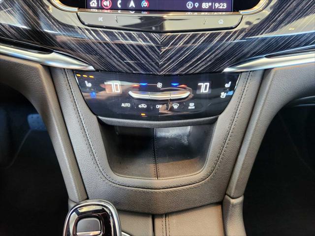 Photo of 2025 Argent Silver Metallic Cadillac XT6