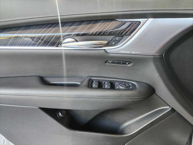 Photo of 2025 Argent Silver Metallic Cadillac XT6