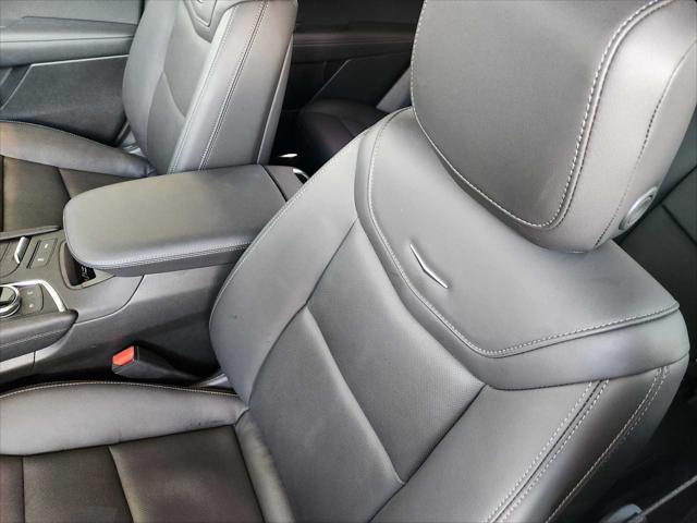 Photo of 2025 Argent Silver Metallic Cadillac XT6