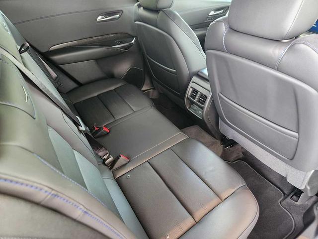 Photo of 2025 Emerald Lake Metallic Cadillac XT4