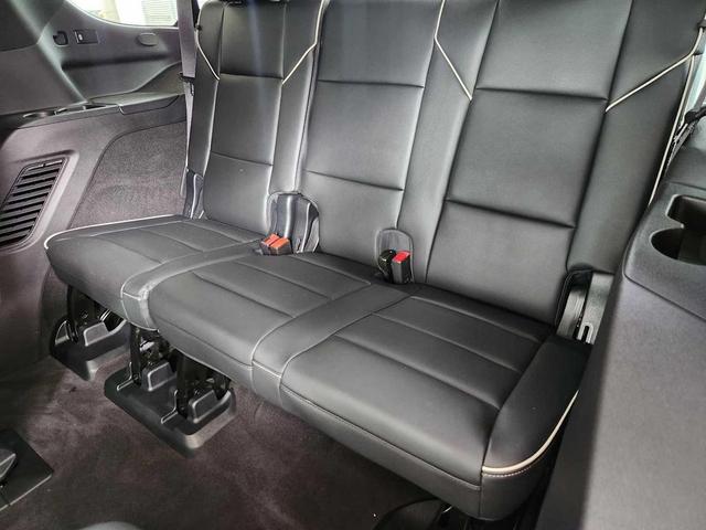 Photo of 2023 Crystal White Tricoat Cadillac Escalade