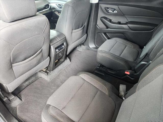 Photo of 2018 Satin Steel Metallic Chevrolet Traverse