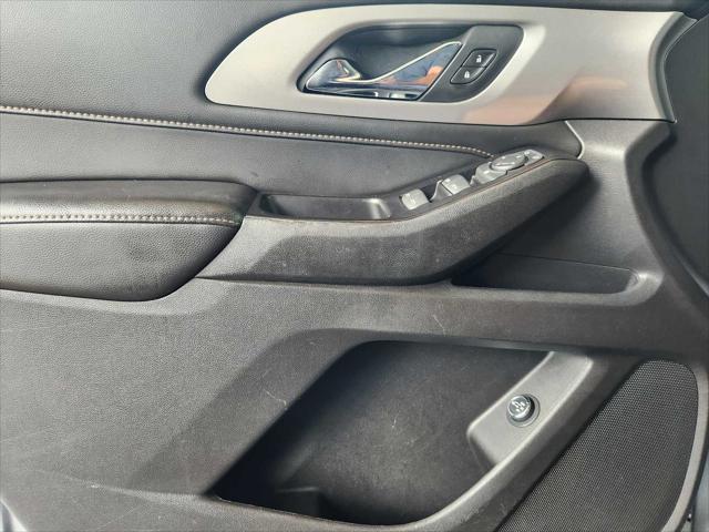Photo of 2018 Satin Steel Metallic Chevrolet Traverse