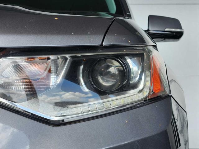 Photo of 2018 Satin Steel Metallic Chevrolet Traverse